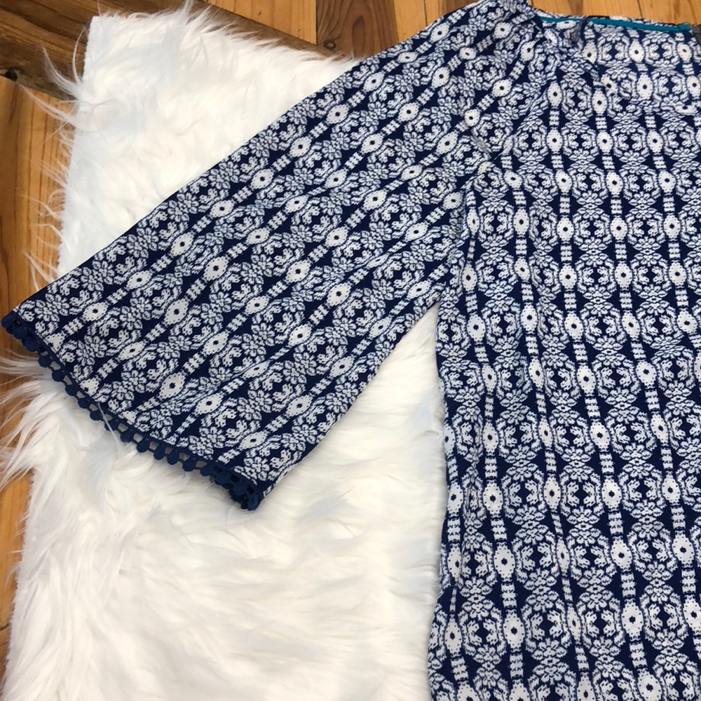 Bell sleeve blouse